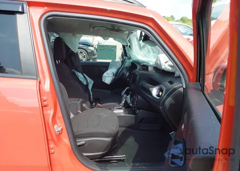 2019 Jeep Renegade Latitude 4X4 из США, поврежденный, VIN ZACNJBBB3KPJ94756